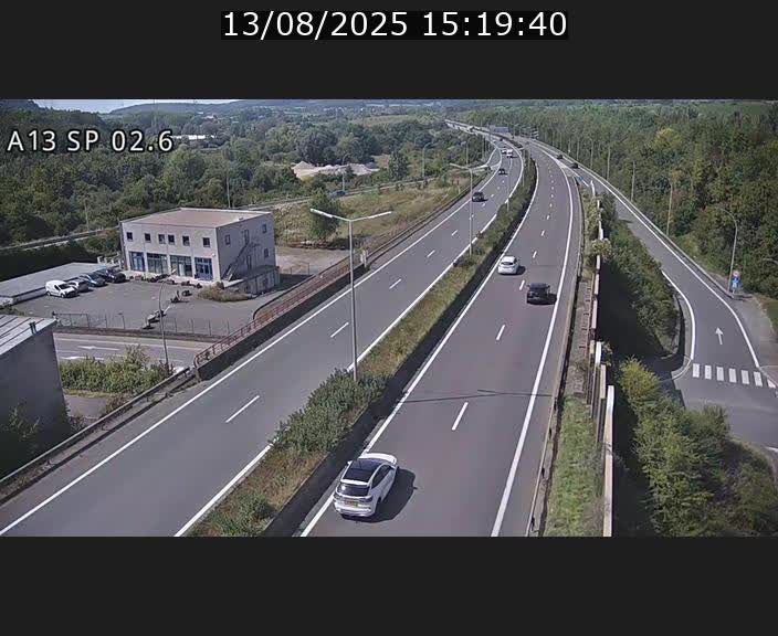 Traffic live webcam Luxembourg Sanem - A13 direction Pétange - BK 2.6