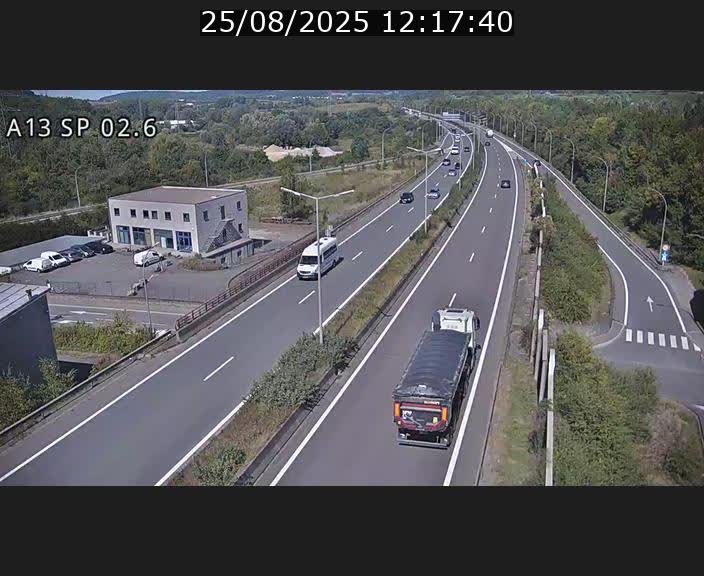 Traffic live webcam Luxembourg Sanem - A13 direction Pétange - BK 2.6