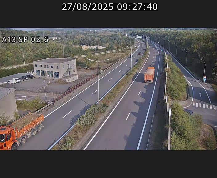Traffic live webcam Luxembourg Sanem - A13 direction Pétange - BK 2.6
