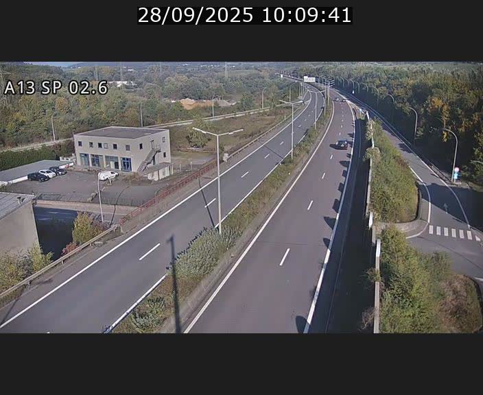 Traffic live webcam Luxembourg Sanem - A13 direction Pétange - BK 2.6