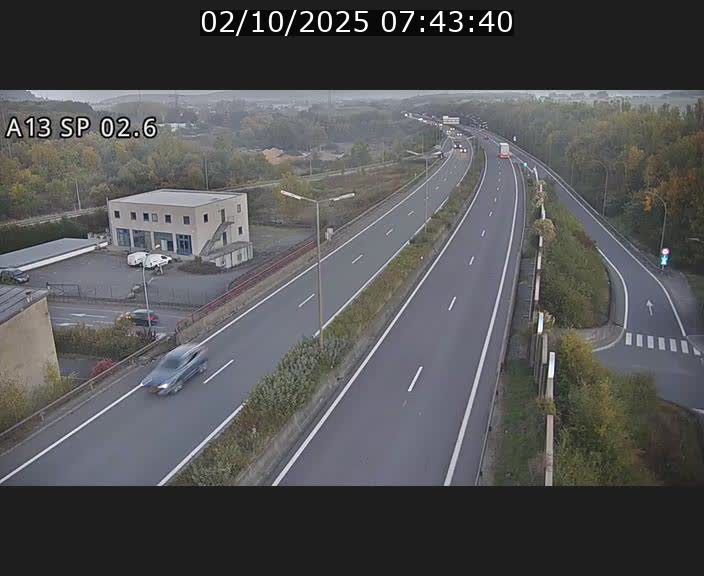 Traffic live webcam Luxembourg Sanem - A13 direction Pétange - BK 2.6