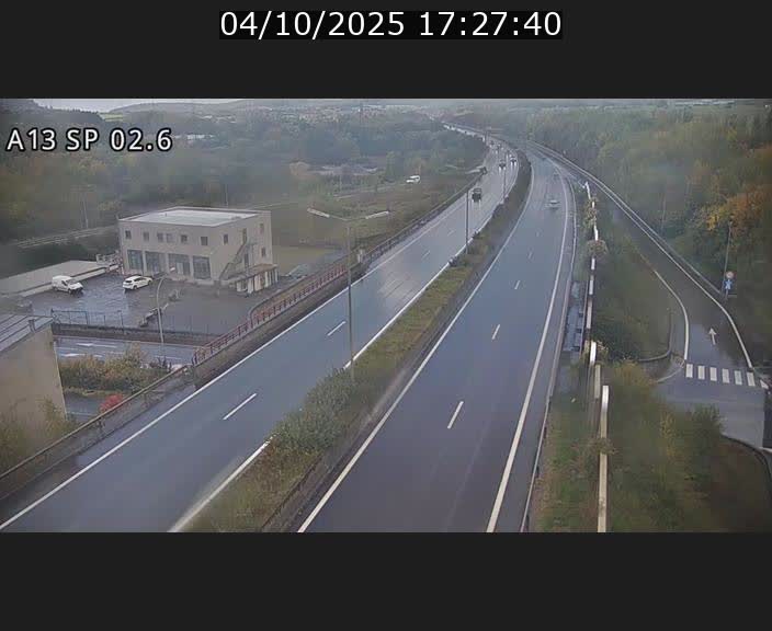 Traffic live webcam Luxembourg Sanem - A13 direction Pétange - BK 2.6