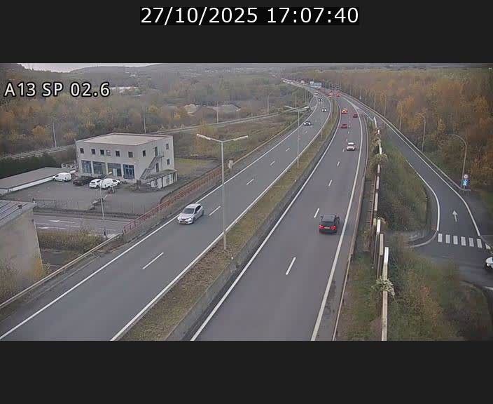 Traffic live webcam Luxembourg Sanem - A13 direction Pétange - BK 2.6