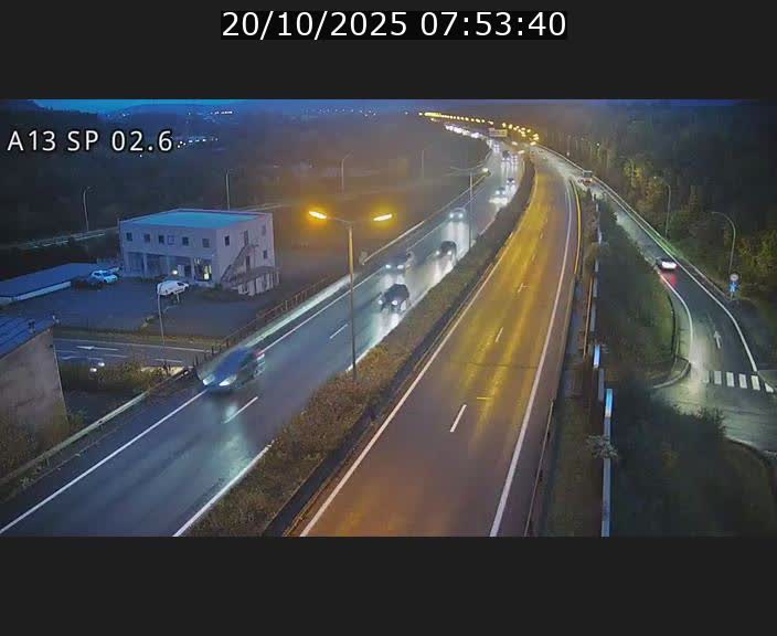 Traffic live webcam Luxembourg Sanem - A13 direction Pétange - BK 2.6