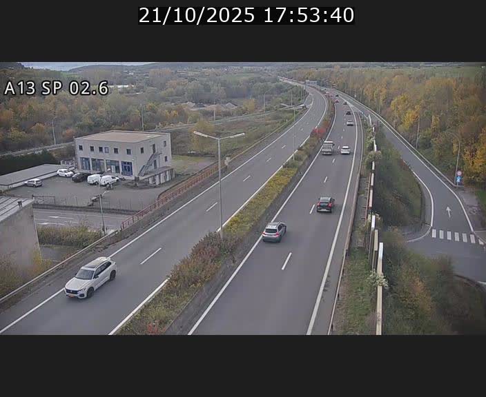 Traffic live webcam Luxembourg Sanem - A13 direction Pétange - BK 2.6