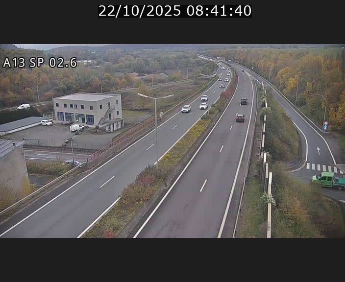 Traffic live webcam Luxembourg Sanem - A13 direction Pétange - BK 2.6