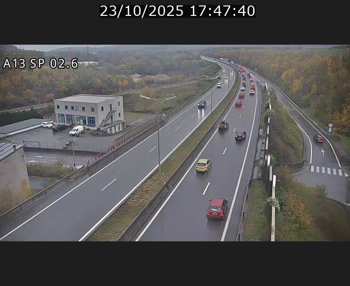 Traffic live webcam Luxembourg Sanem - A13 direction Pétange - BK 2.6