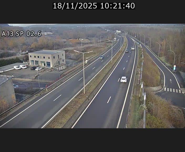 <h2>Traffic live webcam Luxembourg Sanem - A13 direction Pétange - BK 2.6</h2>