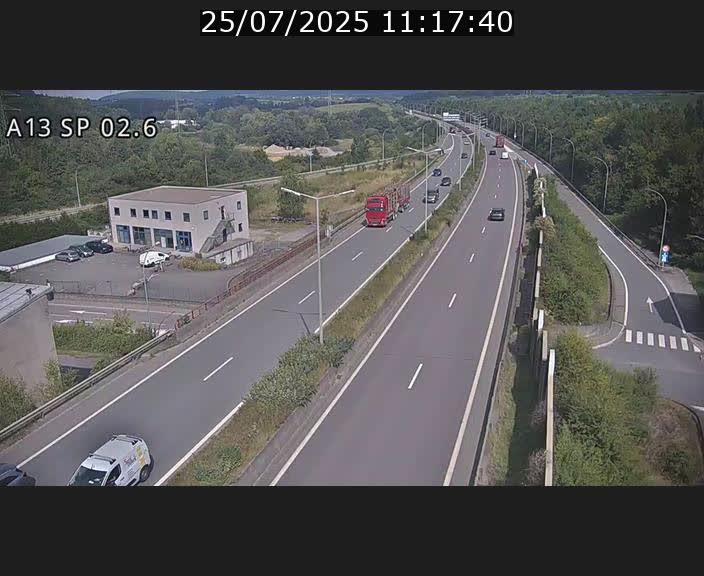 <h2>Traffic live webcam Luxembourg Sanem - A13 direction Pétange - BK 2.6</h2>