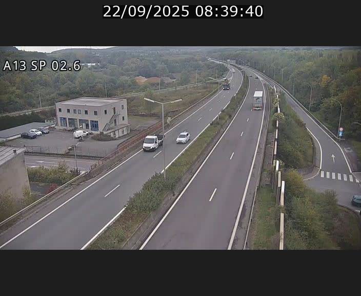 Traffic live webcam Luxembourg Sanem - A13 direction Pétange - BK 2.6