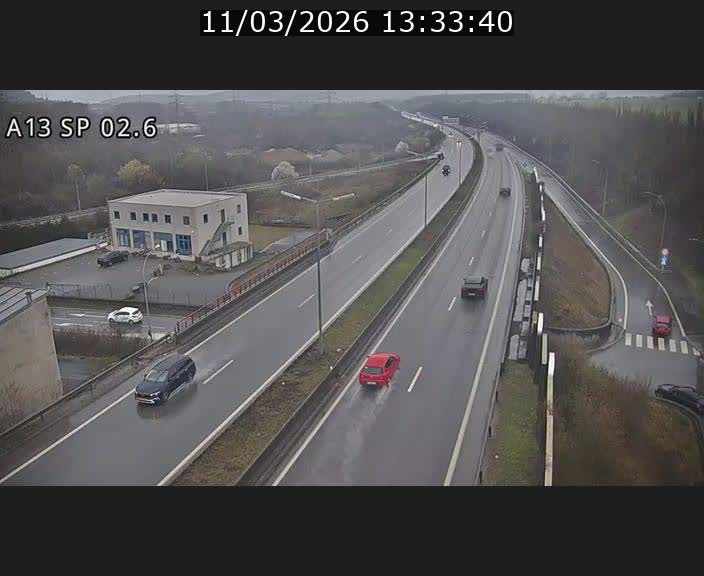 Traffic live webcam Luxembourg Sanem - A13 direction Pétange - BK 2.6