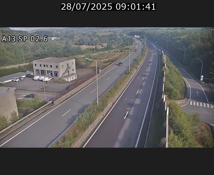 <h2>Traffic live webcam Luxembourg Sanem - A13 direction Pétange - BK 2.6</h2>