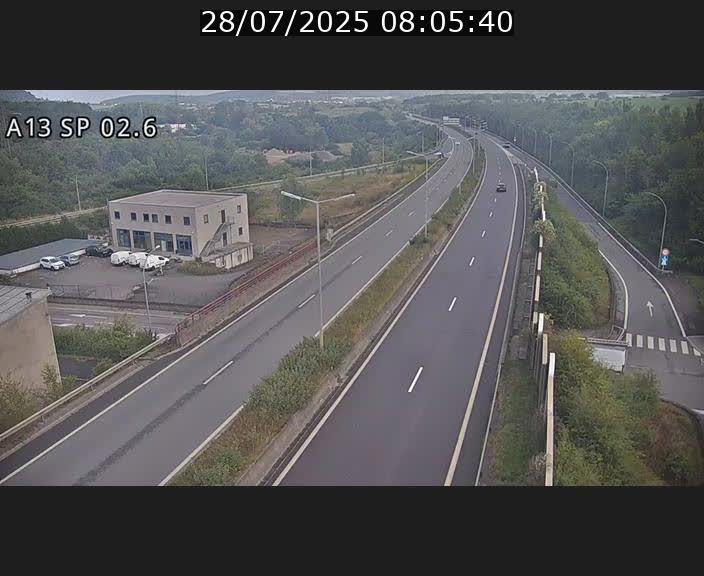 <h2>Traffic live webcam Luxembourg Sanem - A13 direction Pétange - BK 2.6</h2>