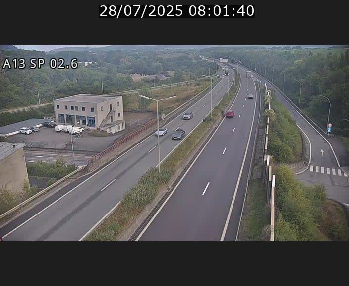 <h2>Traffic live webcam Luxembourg Sanem - A13 direction Pétange - BK 2.6</h2>