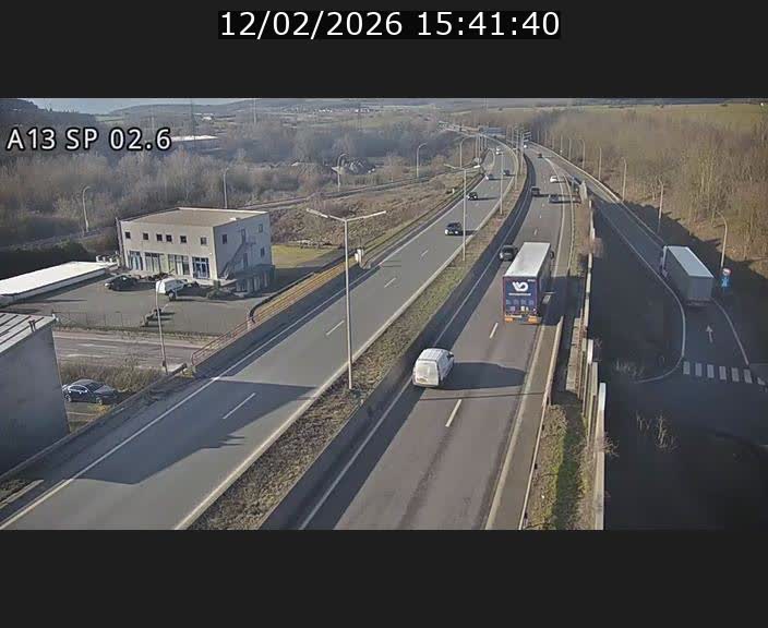 Traffic live webcam Luxembourg Sanem - A13 direction Pétange - BK 2.6