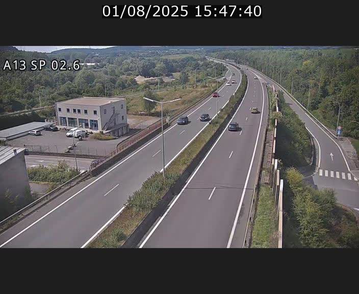 <h2>Traffic live webcam Luxembourg Sanem - A13 direction Pétange - BK 2.6</h2>