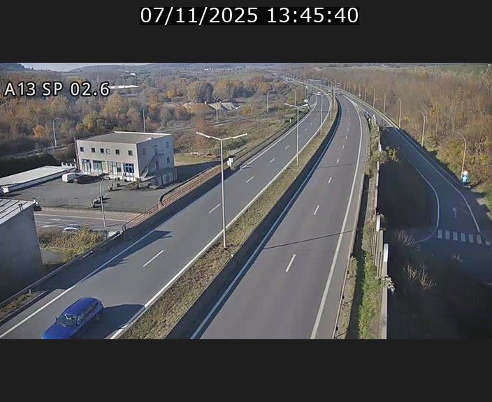 <h2>Traffic live webcam Luxembourg Sanem - A13 direction Pétange - BK 2.6</h2>