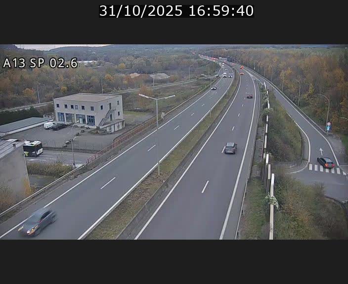 <h2>Traffic live webcam Luxembourg Sanem - A13 direction Pétange - BK 2.6</h2>