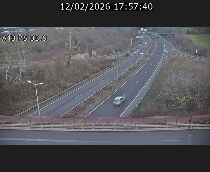 <h2>Traffic live webcam Luxembourg Differdange - A13 direction Esch-sur-Alzette - BK 3.9</h2>
