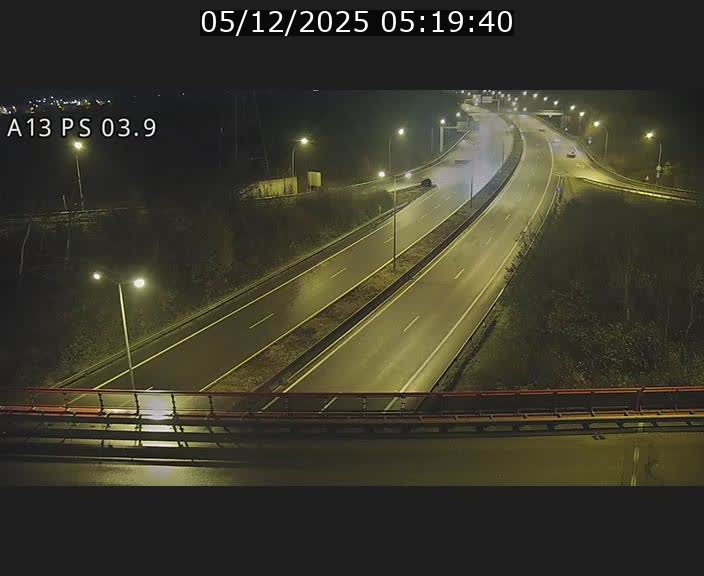 <h2>Traffic live webcam Luxembourg Differdange - A13 direction Esch-sur-Alzette - BK 3.9</h2>