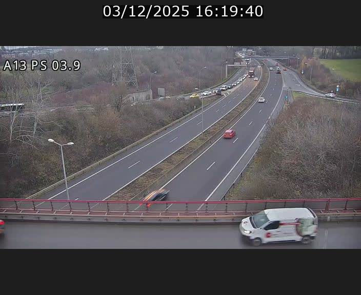 <h2>Traffic live webcam Luxembourg Differdange - A13 direction Esch-sur-Alzette - BK 3.9</h2>