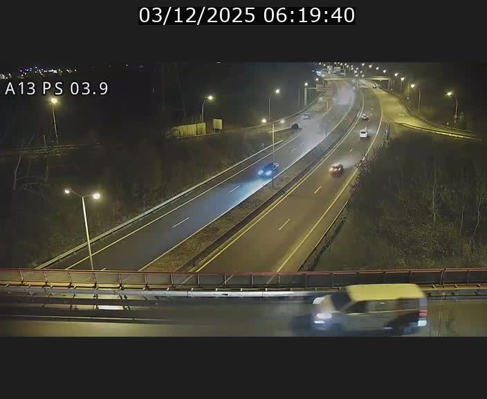 <h2>Traffic live webcam Luxembourg Differdange - A13 direction Esch-sur-Alzette - BK 3.9</h2>