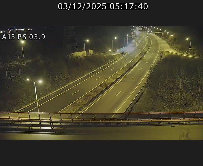 <h2>Traffic live webcam Luxembourg Differdange - A13 direction Esch-sur-Alzette - BK 3.9</h2>