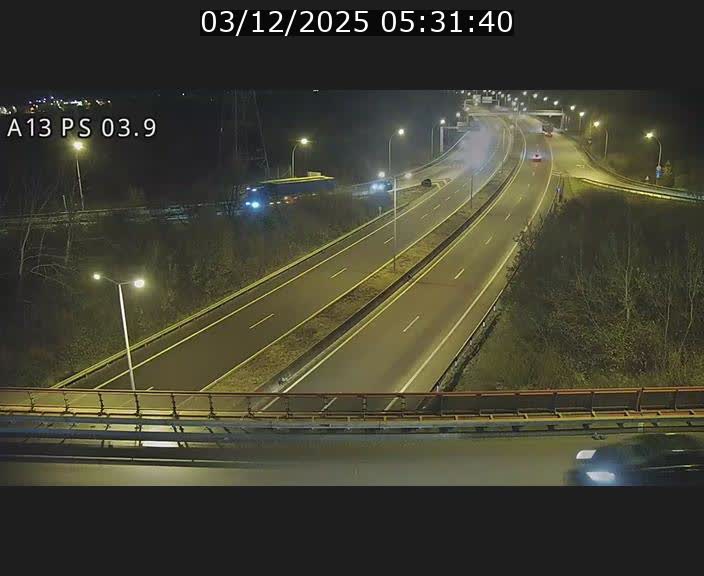 <h2>Traffic live webcam Luxembourg Differdange - A13 direction Esch-sur-Alzette - BK 3.9</h2>