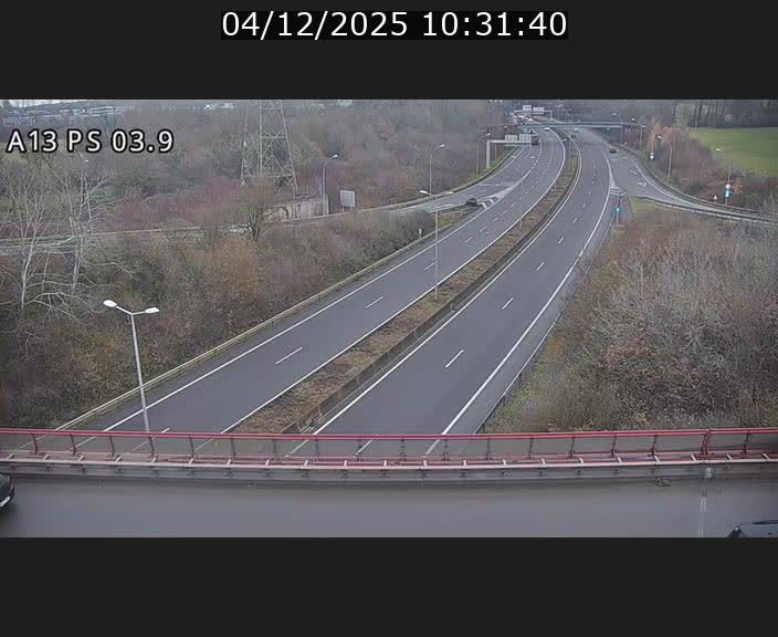 <h2>Traffic live webcam Luxembourg Differdange - A13 direction Esch-sur-Alzette - BK 3.9</h2>