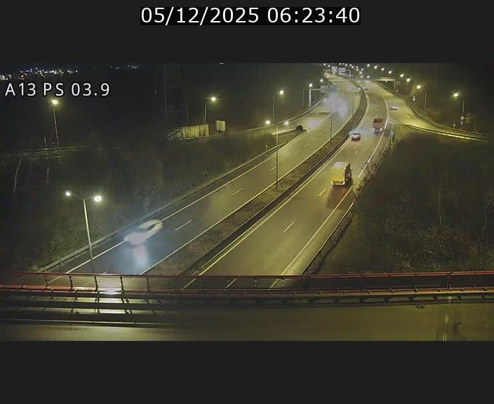 <h2>Traffic live webcam Luxembourg Differdange - A13 direction Esch-sur-Alzette - BK 3.9</h2>