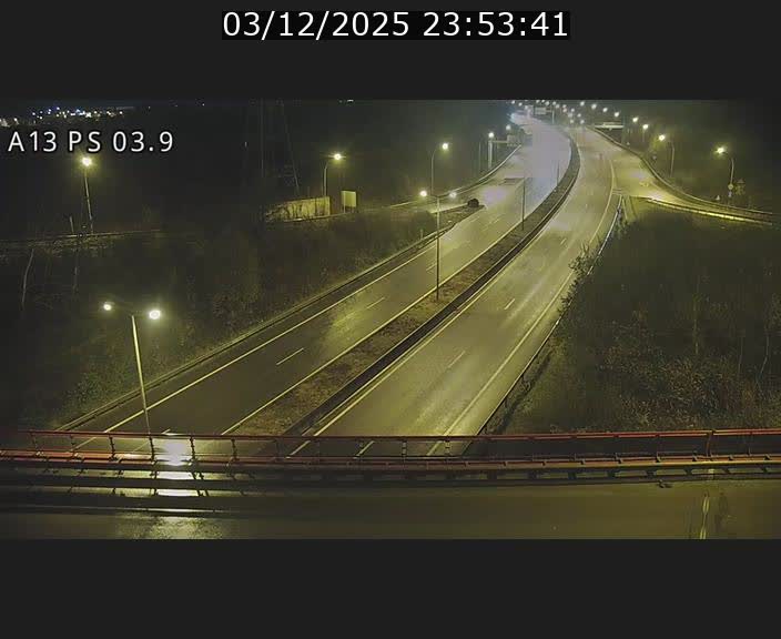 <h2>Traffic live webcam Luxembourg Differdange - A13 direction Esch-sur-Alzette - BK 3.9</h2>