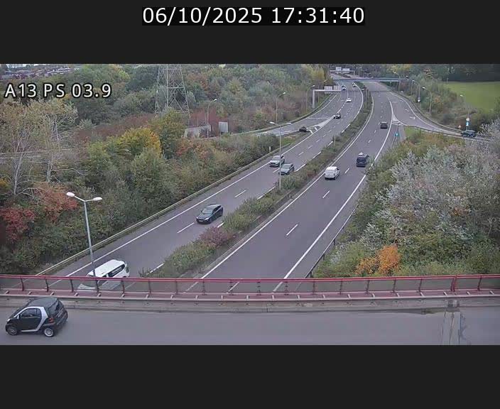 <h2>Traffic live webcam Luxembourg Differdange - A13 direction Esch-sur-Alzette - BK 3.9</h2>