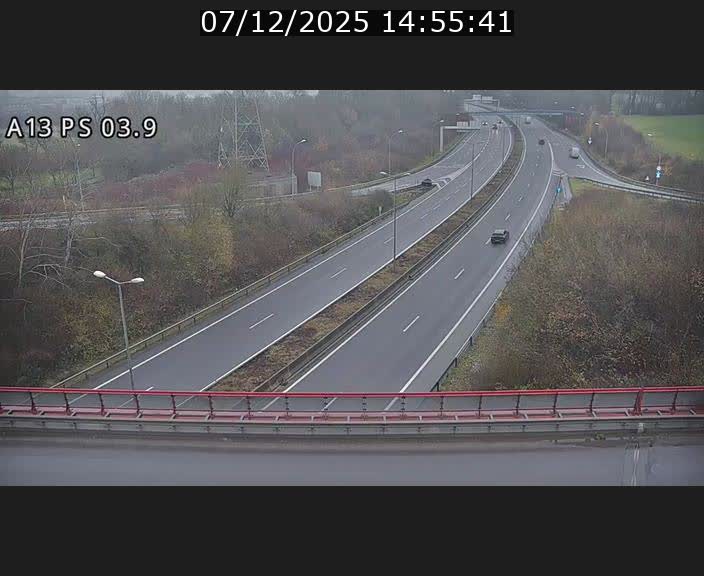 <h2>Traffic live webcam Luxembourg Differdange - A13 direction Esch-sur-Alzette - BK 3.9</h2>