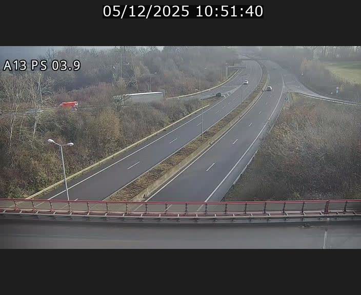 <h2>Traffic live webcam Luxembourg Differdange - A13 direction Esch-sur-Alzette - BK 3.9</h2>