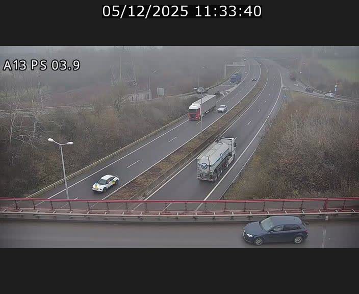 <h2>Traffic live webcam Luxembourg Differdange - A13 direction Esch-sur-Alzette - BK 3.9</h2>