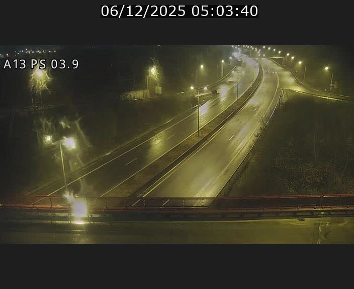 <h2>Traffic live webcam Luxembourg Differdange - A13 direction Esch-sur-Alzette - BK 3.9</h2>