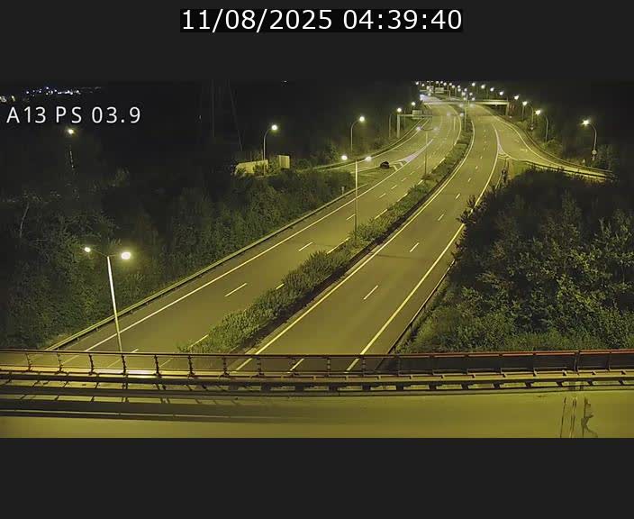 <h2>Traffic live webcam Luxembourg Differdange - A13 direction Esch-sur-Alzette - BK 3.9</h2>