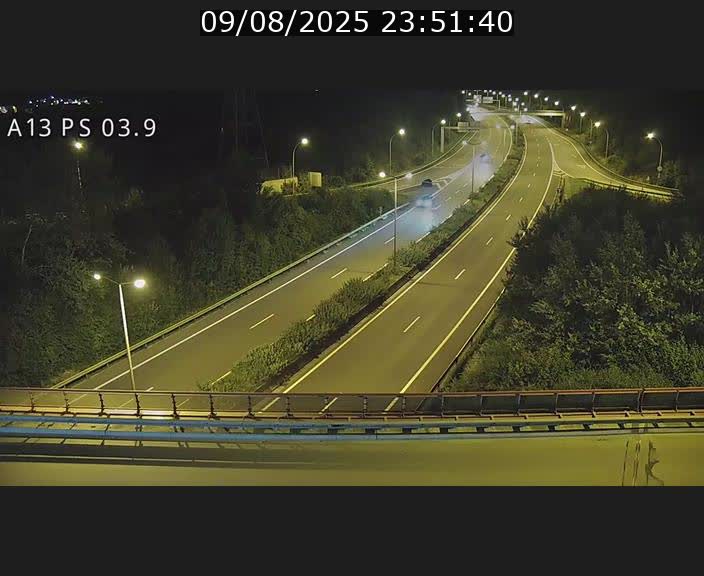 <h2>Traffic live webcam Luxembourg Differdange - A13 direction Esch-sur-Alzette - BK 3.9</h2>