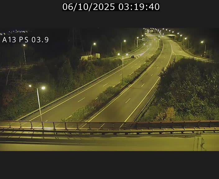 <h2>Traffic live webcam Luxembourg Differdange - A13 direction Esch-sur-Alzette - BK 3.9</h2>