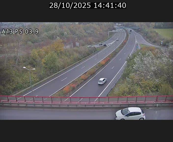 <h2>Traffic live webcam Luxembourg Differdange - A13 direction Esch-sur-Alzette - BK 3.9</h2>