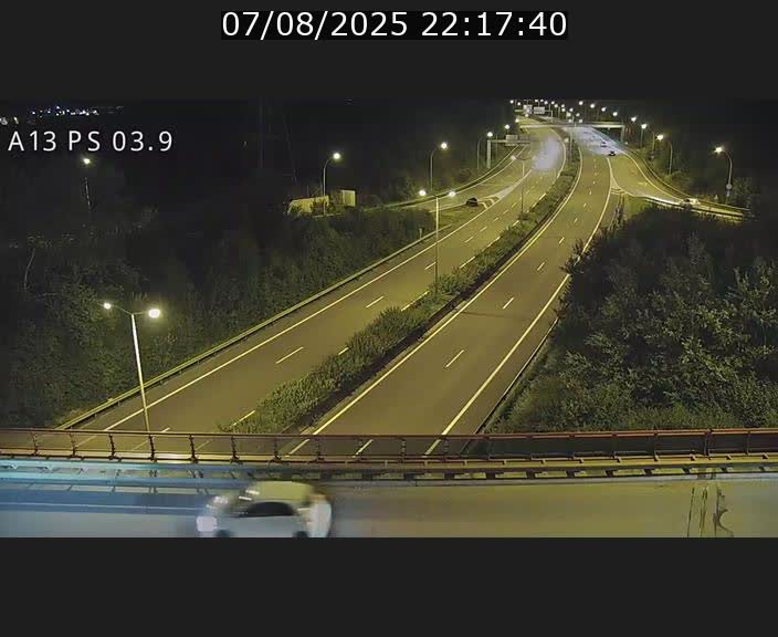 <h2>Traffic live webcam Luxembourg Differdange - A13 direction Esch-sur-Alzette - BK 3.9</h2>