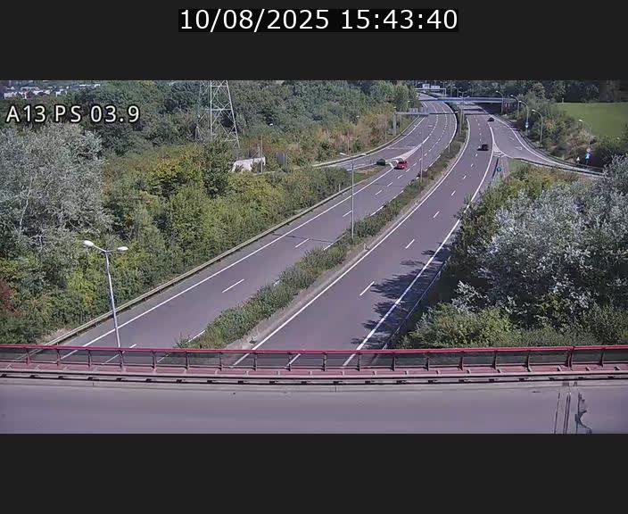 <h2>Traffic live webcam Luxembourg Differdange - A13 direction Esch-sur-Alzette - BK 3.9</h2>