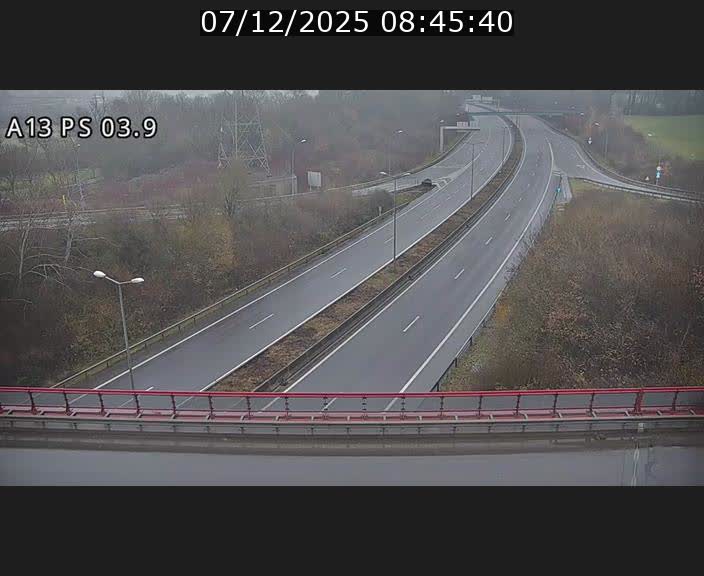 <h2>Traffic live webcam Luxembourg Differdange - A13 direction Esch-sur-Alzette - BK 3.9</h2>