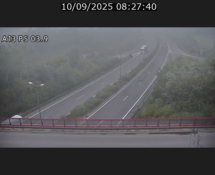 <h2>Traffic live webcam Luxembourg Differdange - A13 direction Esch-sur-Alzette - BK 3.9</h2>