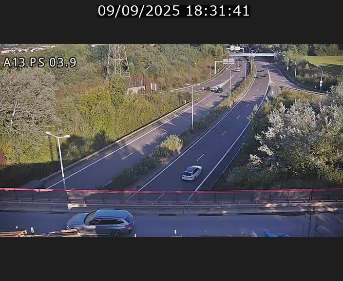 <h2>Traffic live webcam Luxembourg Differdange - A13 direction Esch-sur-Alzette - BK 3.9</h2>