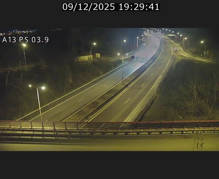 <h2>Traffic live webcam Luxembourg Differdange - A13 direction Esch-sur-Alzette - BK 3.9</h2>