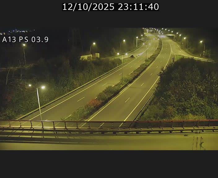 <h2>Traffic live webcam Luxembourg Differdange - A13 direction Esch-sur-Alzette - BK 3.9</h2>