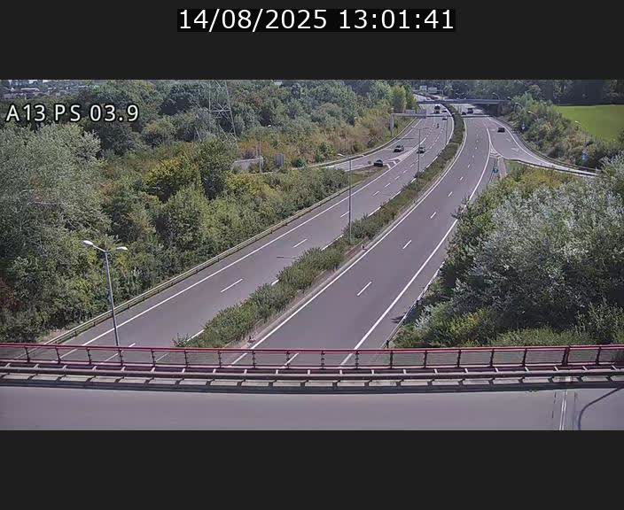 <h2>Traffic live webcam Luxembourg Differdange - A13 direction Esch-sur-Alzette - BK 3.9</h2>