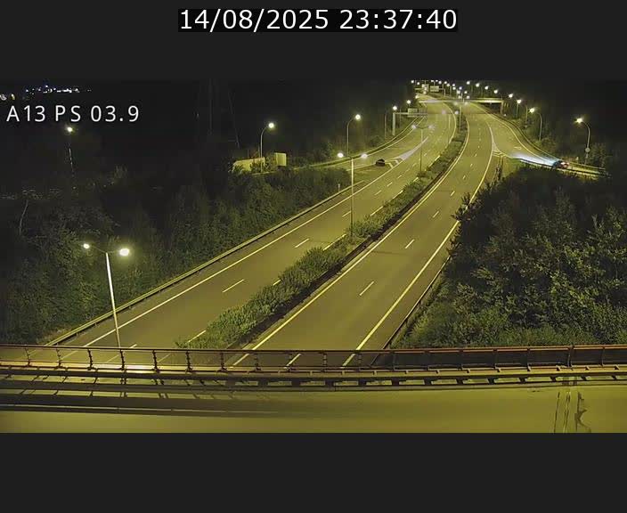 <h2>Traffic live webcam Luxembourg Differdange - A13 direction Esch-sur-Alzette - BK 3.9</h2>