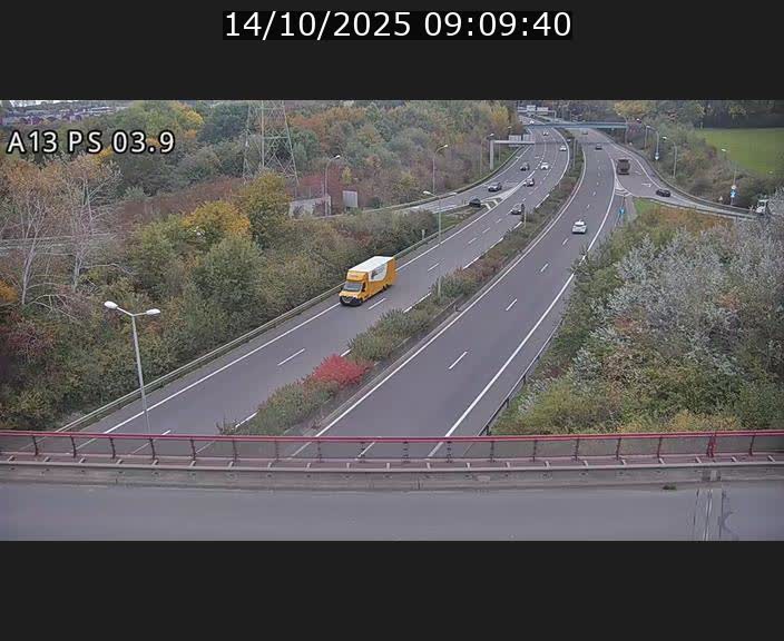 <h2>Traffic live webcam Luxembourg Differdange - A13 direction Esch-sur-Alzette - BK 3.9</h2>